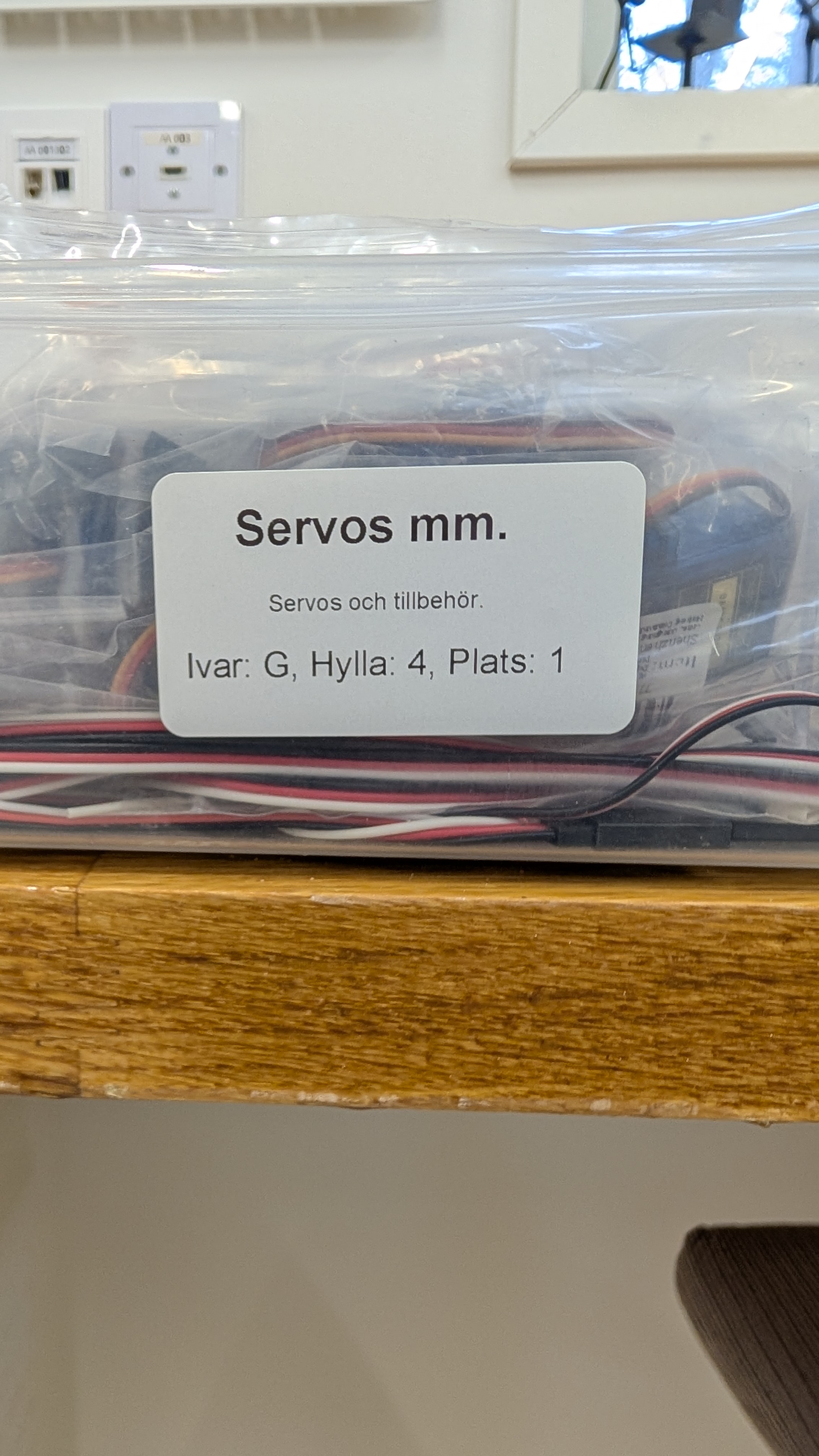 Servos mm.