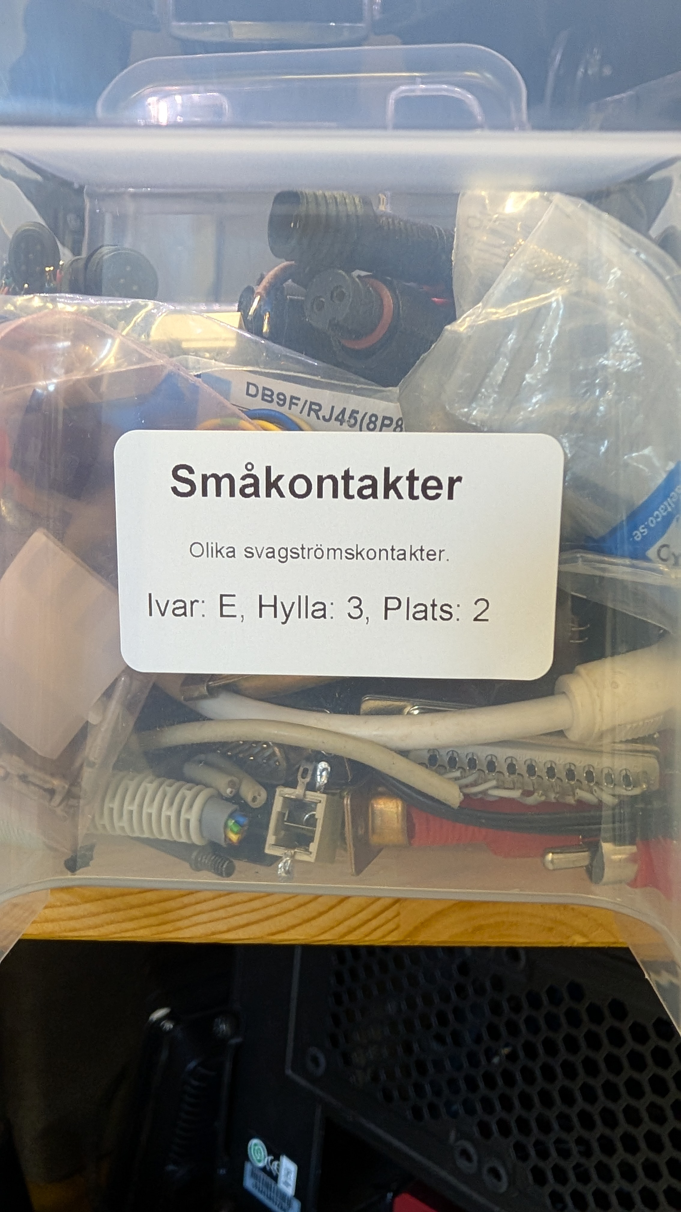 Småkontakter